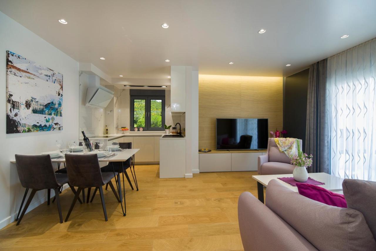 Villa In Promajna Bagian luar foto